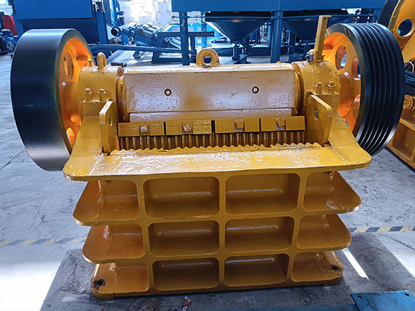 顎式破（pò）碎機廠家實拍2