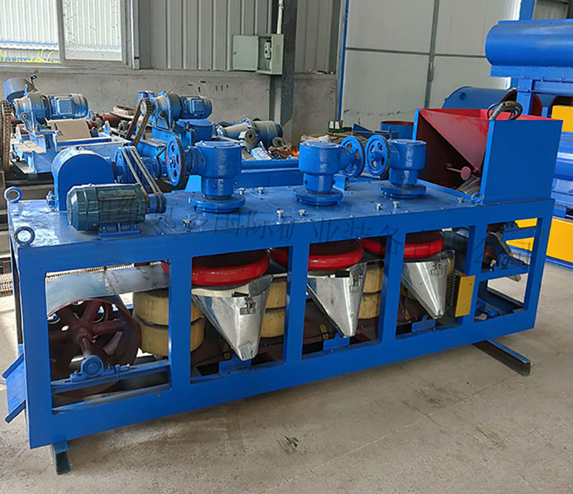 三盤（pán）帶式磁選（xuǎn）機（jī）廠家實拍