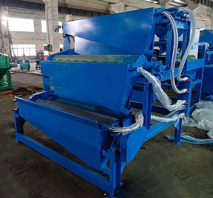 永磁輥（gǔn）式強磁選機